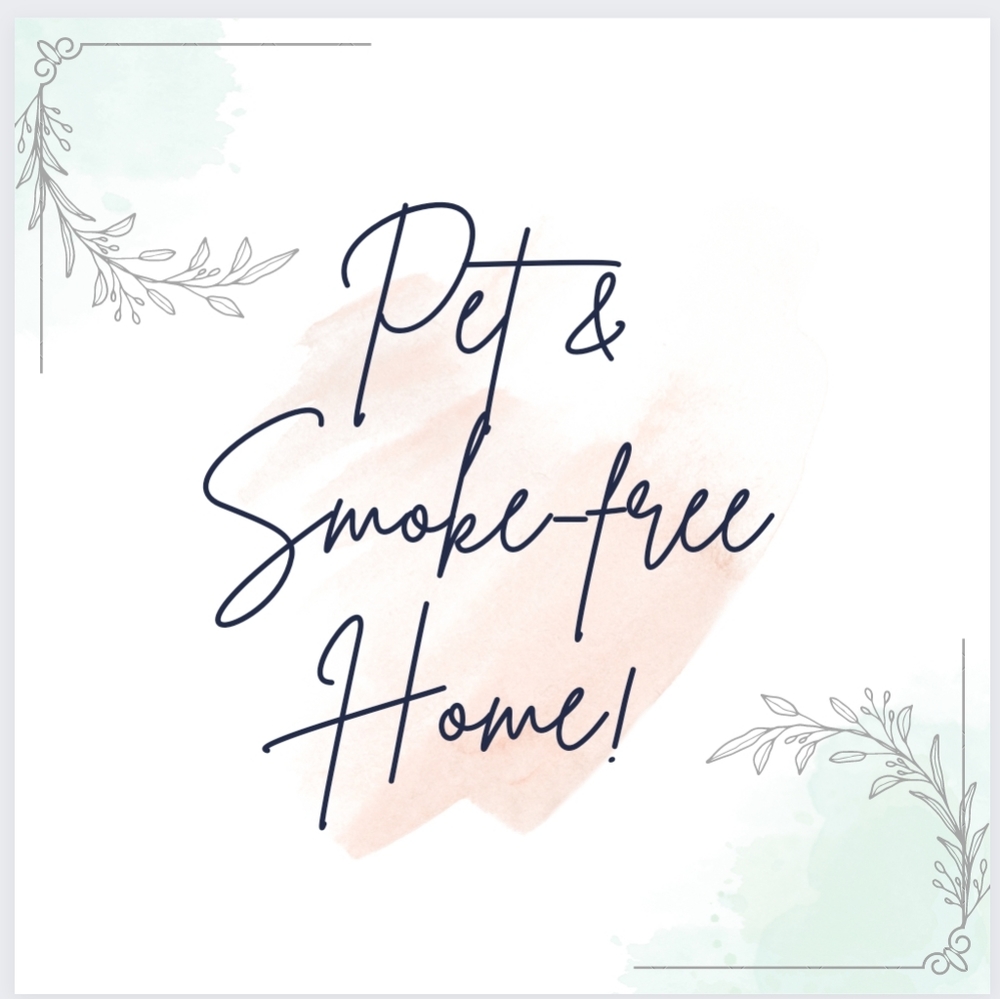Pet & Smoke-free Home!